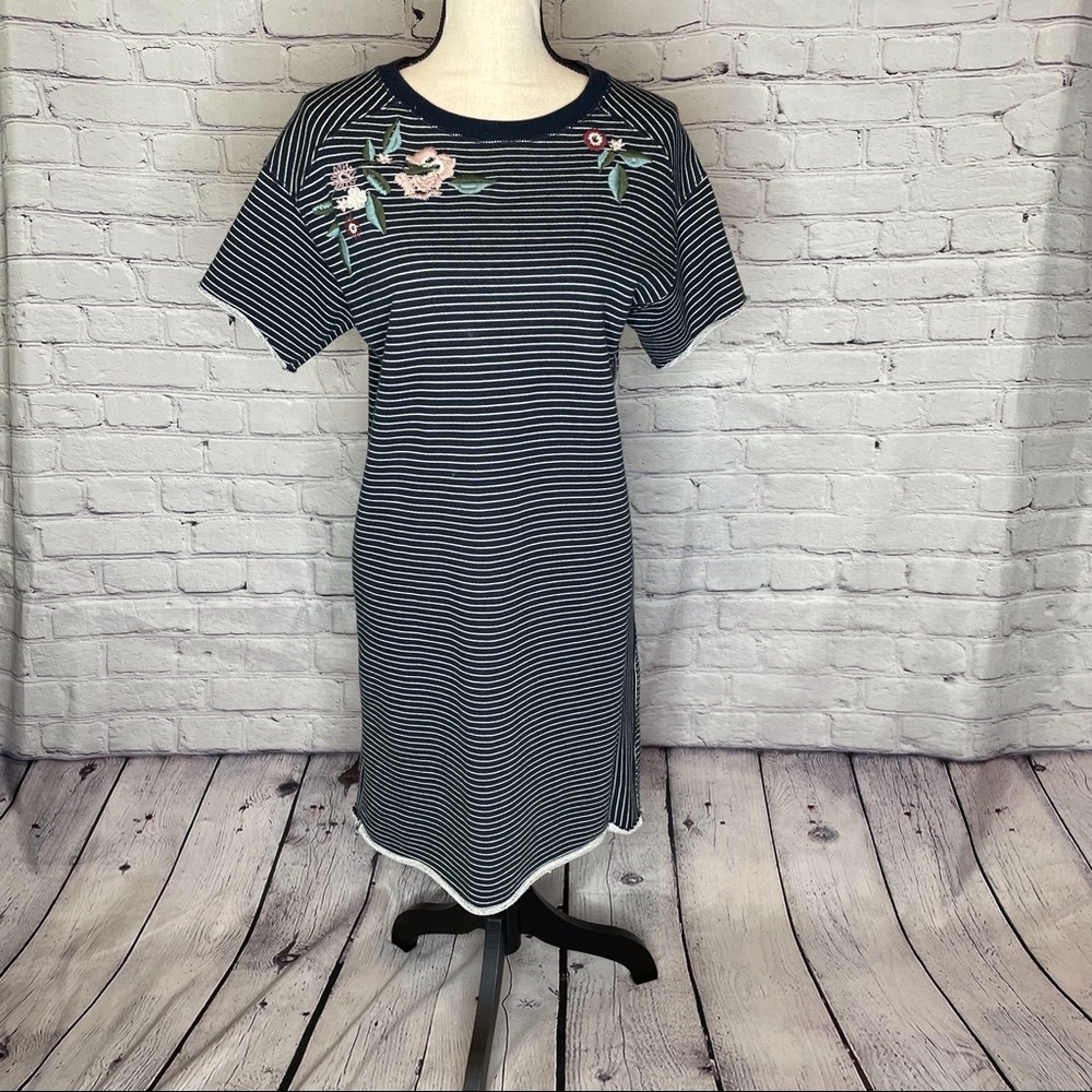 Abercrombie Fitch Blue Striped Embroidered Short Sleeve Sweatshirt Dress Small T